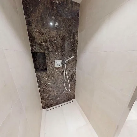 White Pearl 1.02 Lejlighed *