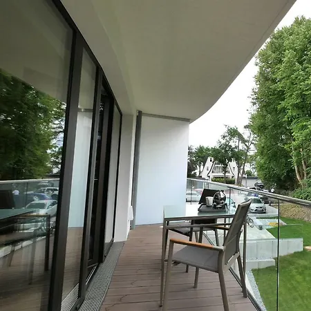 Apartment White Pearl 1.02