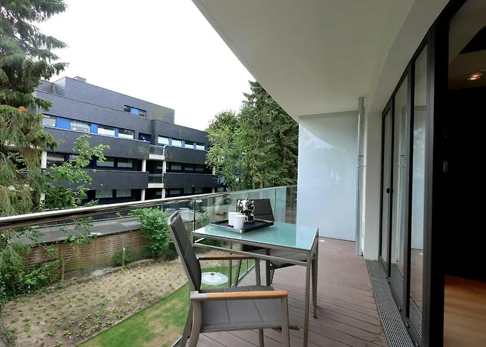 Apartment White Pearl 1.02